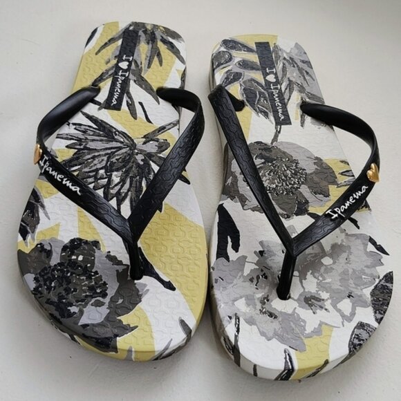 IPANEMA Women's Black   Yellow Flip Flop Thong Sandal Size 5 - Picture 1 of 5